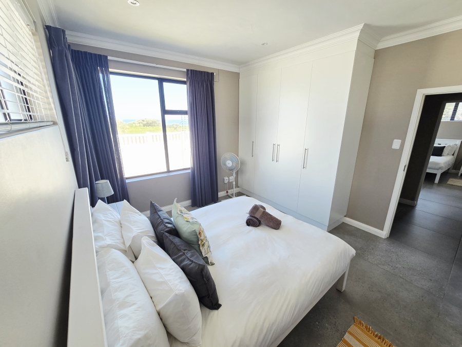 4 Bedroom Property for Sale in Kleinkrantz Western Cape